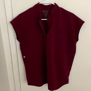 Figs XS Rafaela Oversized scrub top burgundy excellent condition